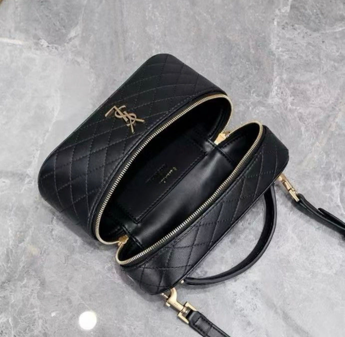 Borsa modello vaniti gabi