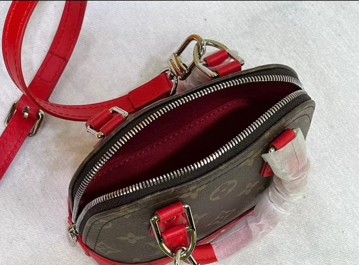 Borsa modello Nano Alm