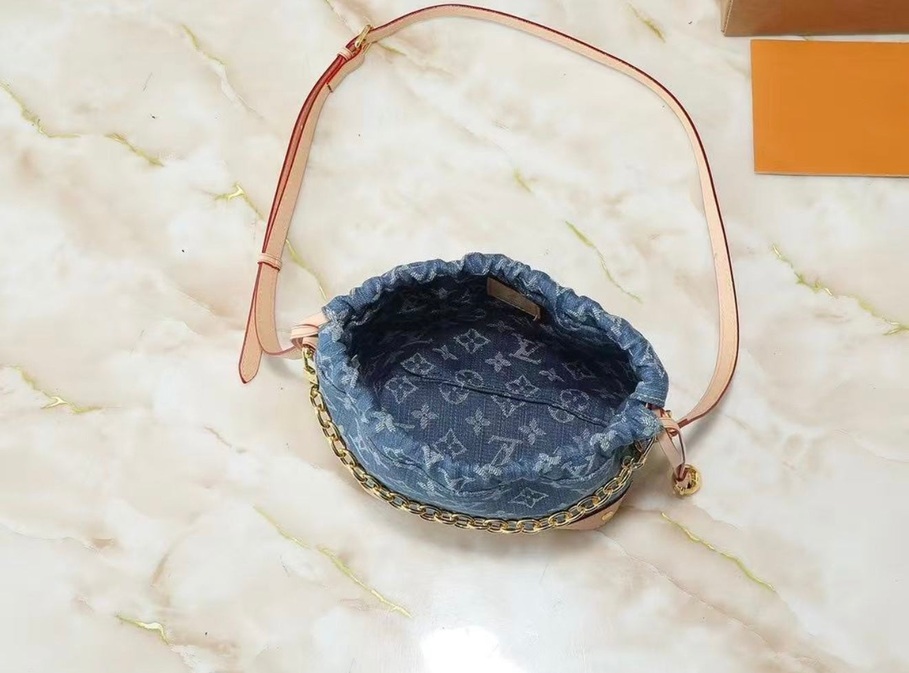 Borsa noe