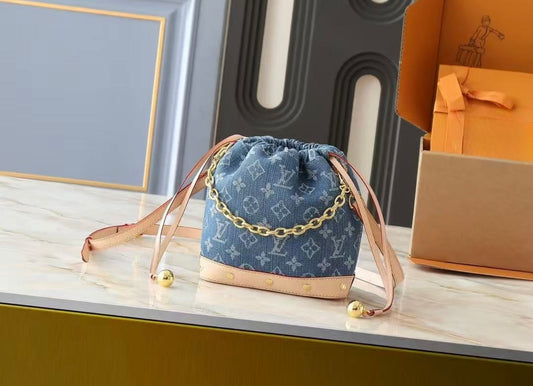 Borsa noe