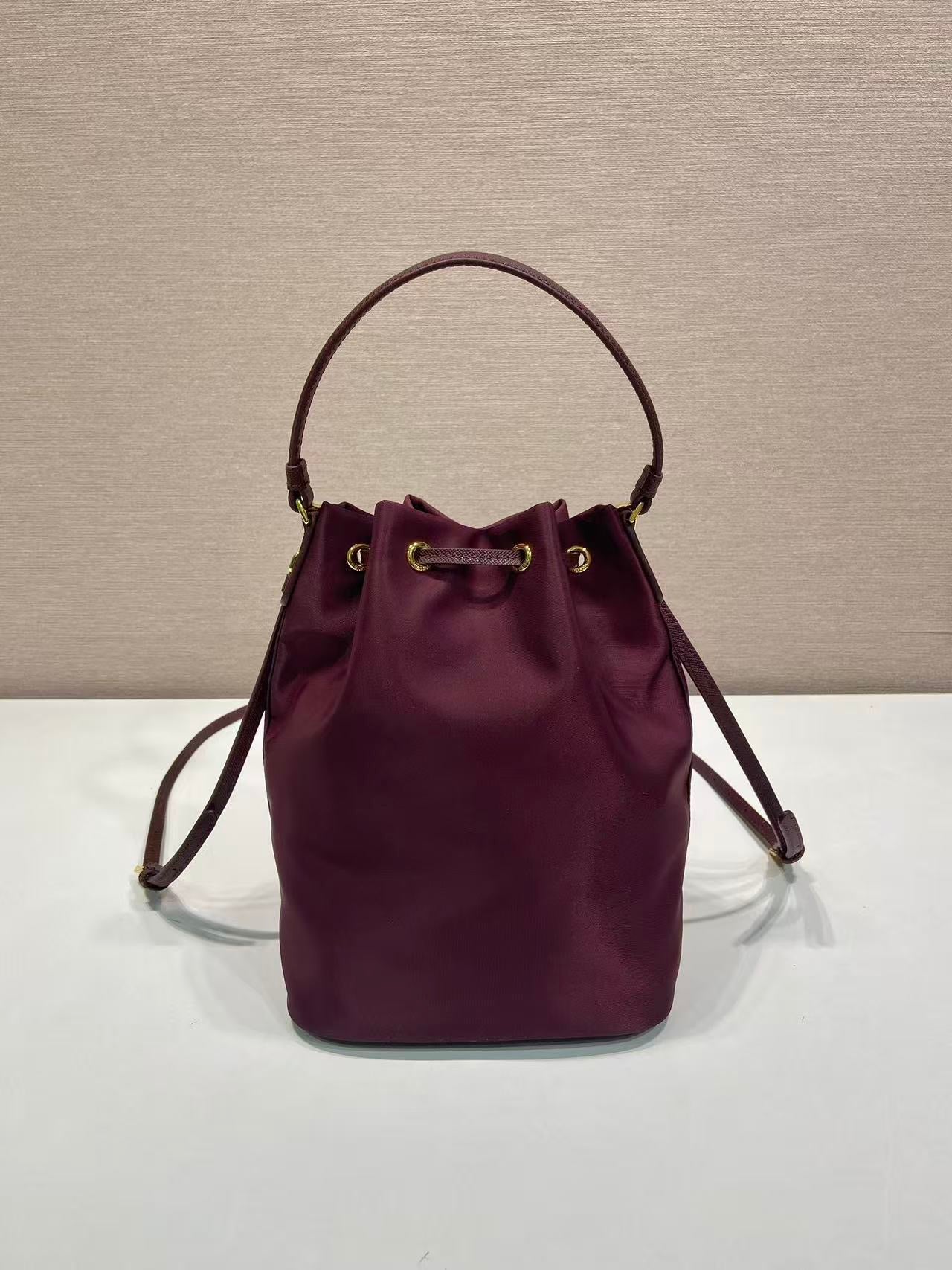 Borsa modello pouch