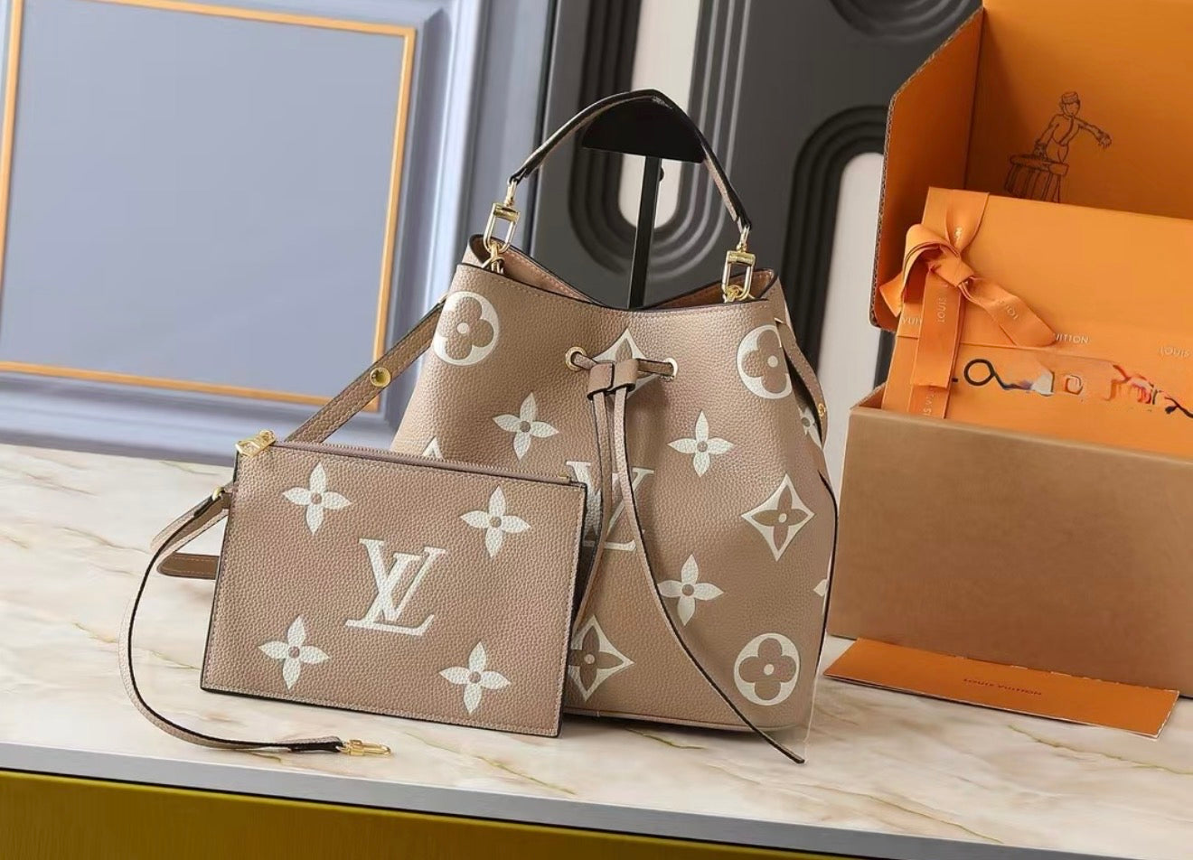Borsa modello Neonoe