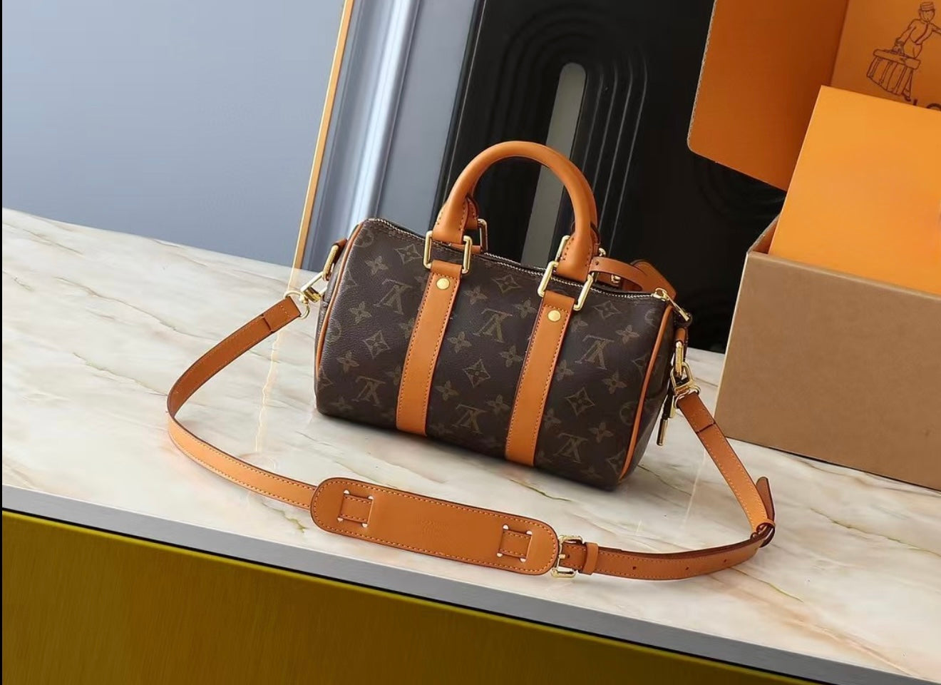 Bauletto kepal cargo