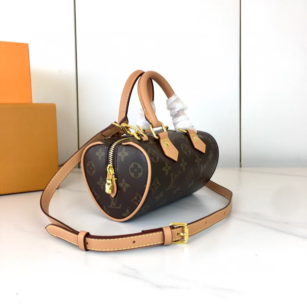 Borsa nano dating