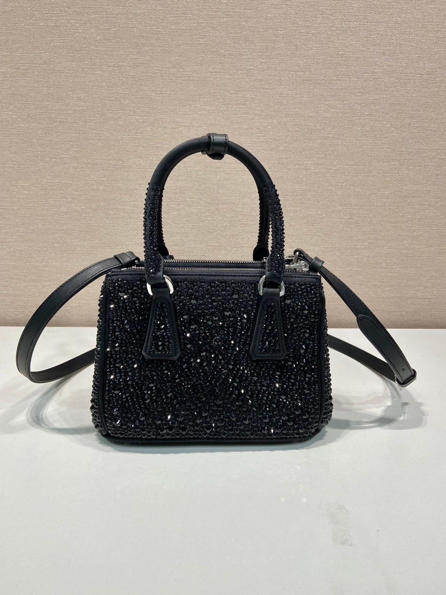 Borsa P gallery