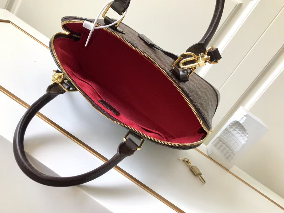 Borsa modello Alm